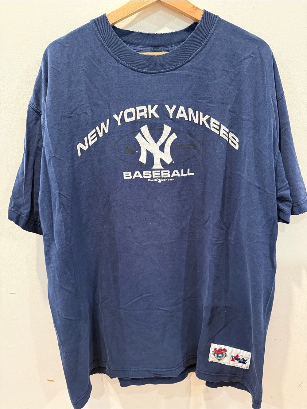 Vintage New York Yankees Navy Blue Baseball Tee